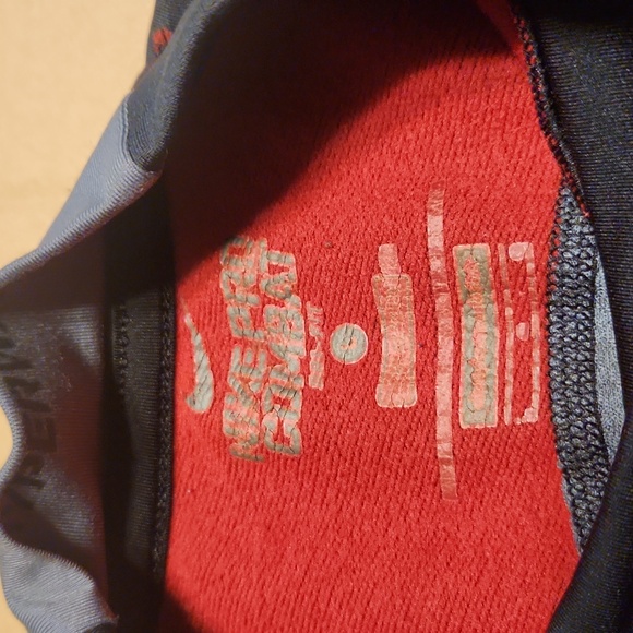 Nike Pro Combat Dri-Fit Compression Shirt - Picture 4 of 10